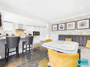 Kitchen/Diner- click for photo gallery